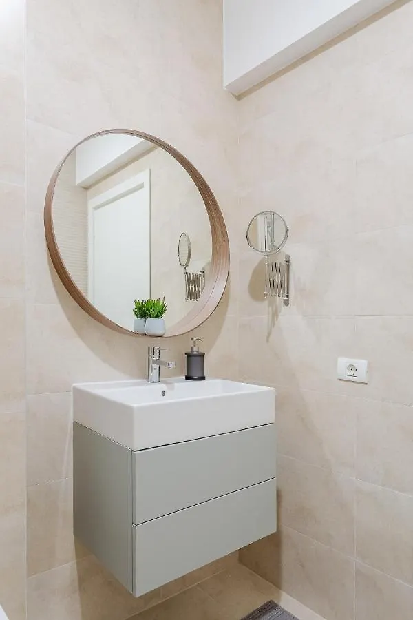 Voluntari Il Lago - Azur - Cozy Luxurious Smart Home By The Lake רומניה