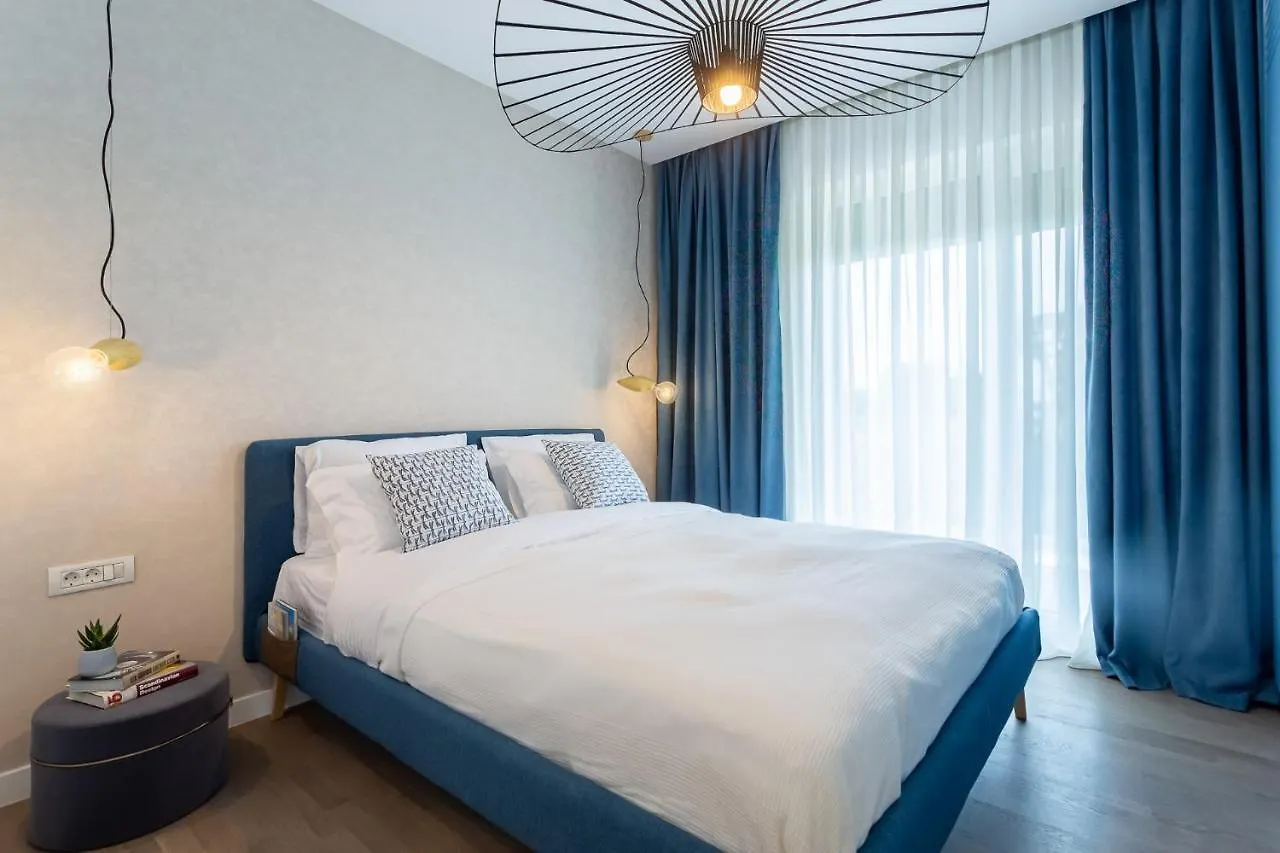 Il Lago - Azur - Cozy Luxurious Smart Home By The Lake Voluntari Apartment